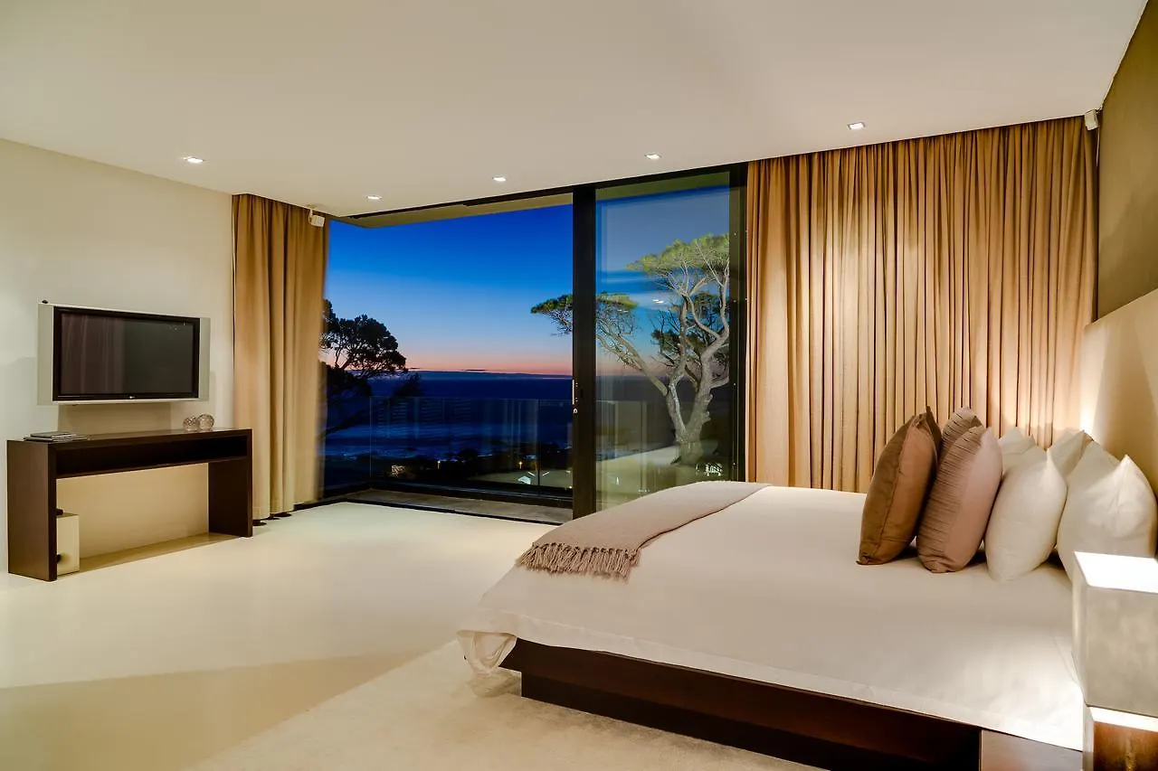 Serenity Villa 18 Ronald Rd Camps Bay Cape Town 0*,